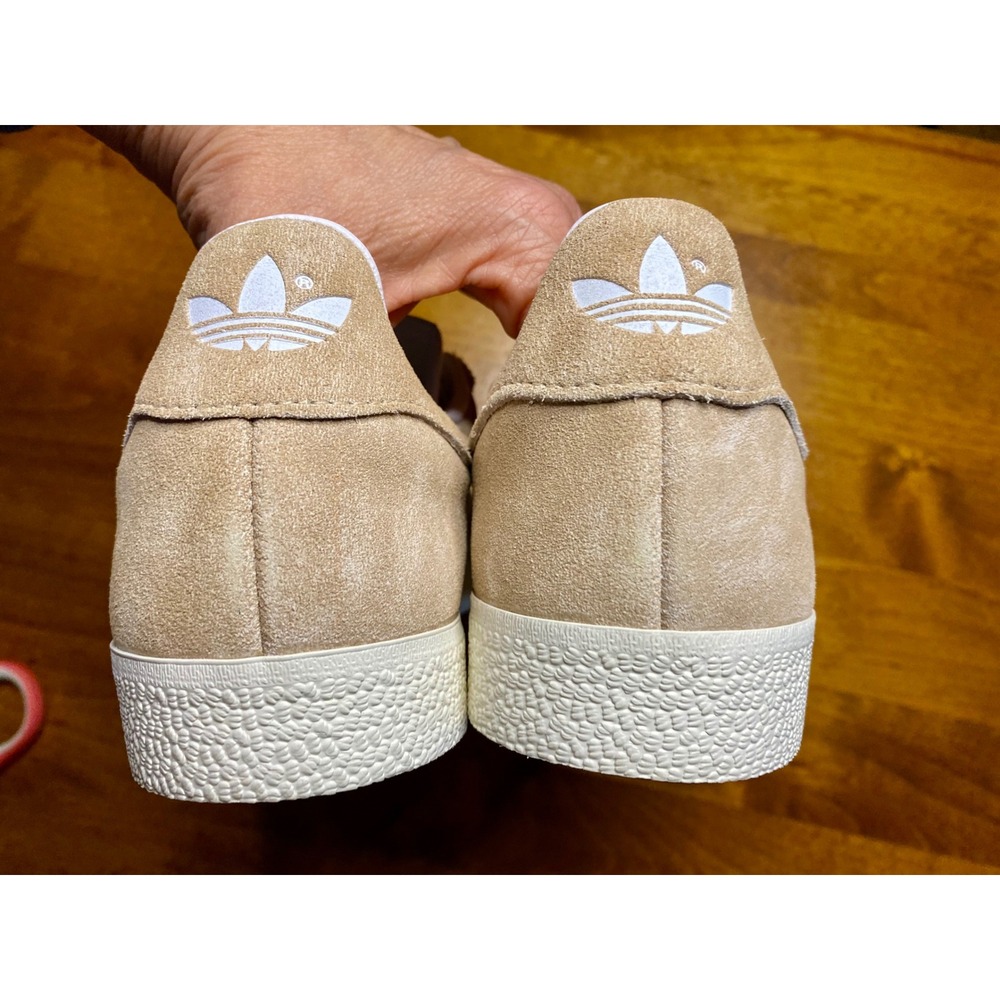 NWOT/B Adidas Gazelle Women Beige Suede Classic Sneakers Shoes Size 7.5 US - Picture 11 of 13